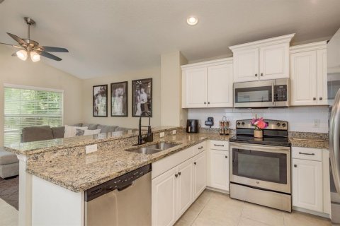 House in Sarasota, Florida 2 bedrooms, 100.33 sq.m. № 1885143 - photo 13