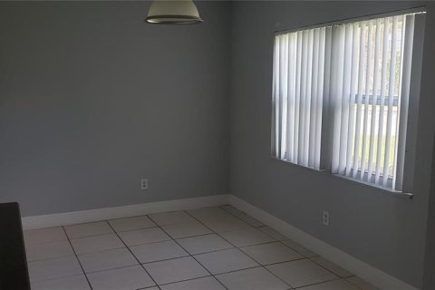 Copropriété à louer à Orlando, Floride: 2 chambres, 84.08 m2 № 2425924 - photo 4