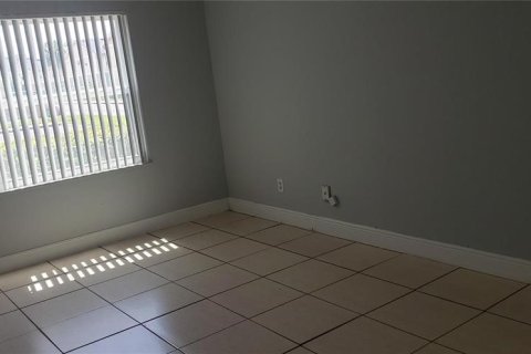 Copropriété à louer à Orlando, Floride: 2 chambres, 84.08 m2 № 2425924 - photo 6