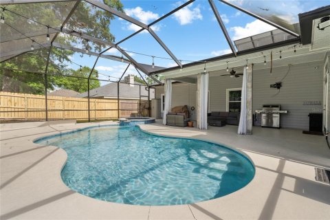 House in Gainesville, Florida 4 bedrooms, 190.26 sq.m. № 1720135 - photo 5