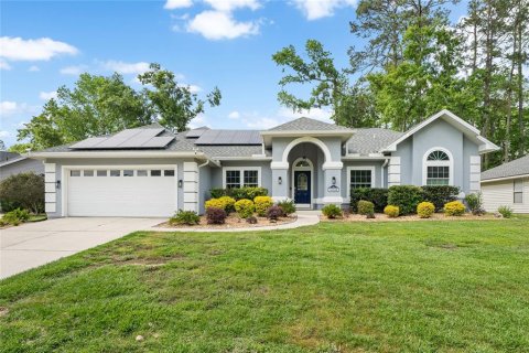 House in Gainesville, Florida 4 bedrooms, 190.26 sq.m. № 1720135 - photo 1