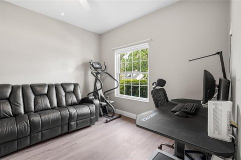 House in Gainesville, Florida 4 bedrooms, 190.26 sq.m. № 1720135 - photo 10