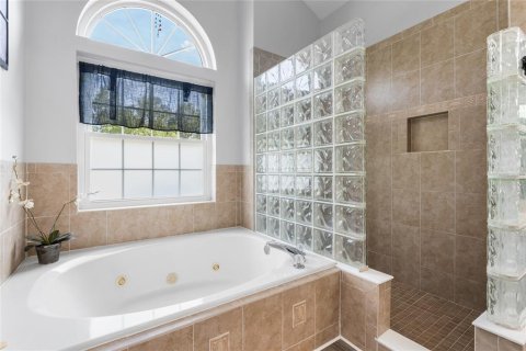 House in Gainesville, Florida 4 bedrooms, 190.26 sq.m. № 1720135 - photo 24