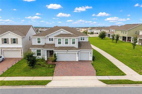 House in Clermont, Florida 5 bedrooms, 353.03 sq.m. № 2373836
