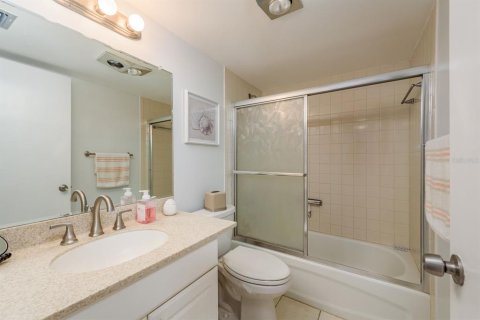 Condominio en venta en Clearwater, Florida, 1 dormitorio, 66.89 m2 № 1916840 - foto 12