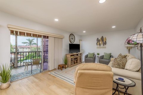 Condominio en venta en Clearwater, Florida, 1 dormitorio, 66.89 m2 № 1916840 - foto 4