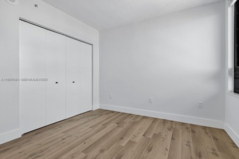 Condominio en alquiler en Miami Beach, Florida, 2 dormitorios, 100.71 m2 № 2011198 - foto 13