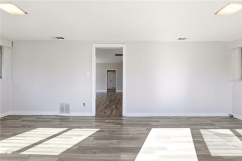 Casa en venta en Orlando, Florida, 3 dormitorios, 119.47 m2 № 2157608 - foto 10