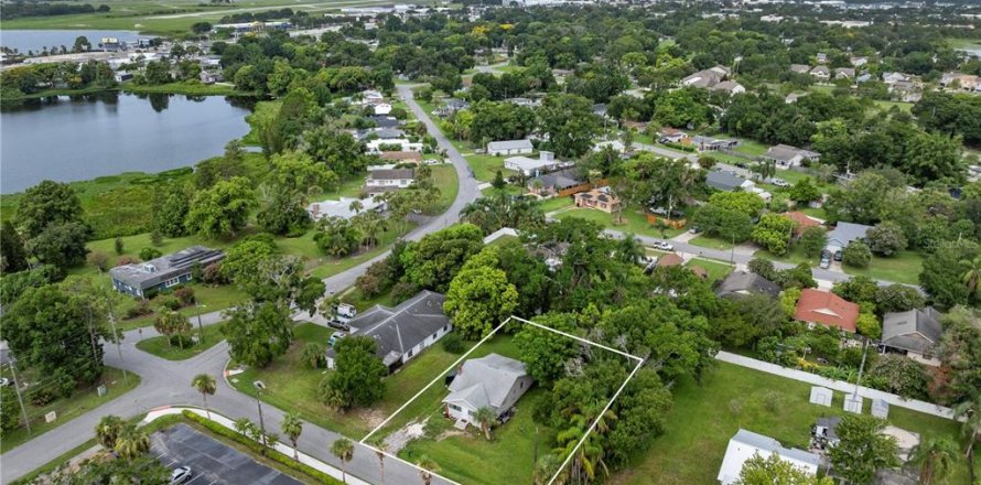 Casa en Orlando, Florida 3 dormitorios, 119.47 m2 № 2157608