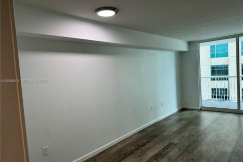 Copropriété à louer à Miami, Floride: 39.48 m2 № 2172077 - photo 4