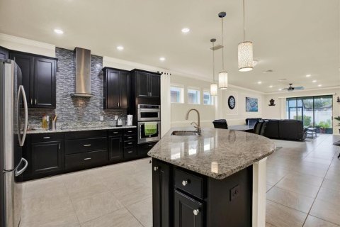 Villa ou maison à vendre à Lutz, Floride: 4 chambres, 295.99 m2 № 2403562 - photo 12