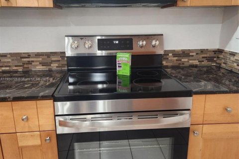 Copropriété à louer à Deerfield Beach, Floride: 2 chambres, 96.62 m2 № 1955160 - photo 10