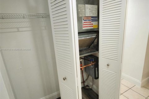 Copropriété à louer à Deerfield Beach, Floride: 2 chambres, 96.62 m2 № 1955160 - photo 8