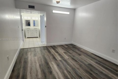 Copropriété à louer à Deerfield Beach, Floride: 2 chambres, 96.62 m2 № 1955160 - photo 23