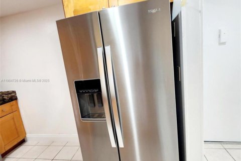 Copropriété à louer à Deerfield Beach, Floride: 2 chambres, 96.62 m2 № 1955160 - photo 3