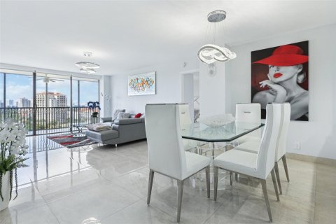 Copropriété à vendre à Aventura, Floride: 2 chambres, 121.98 m2 № 2046066 - photo 5