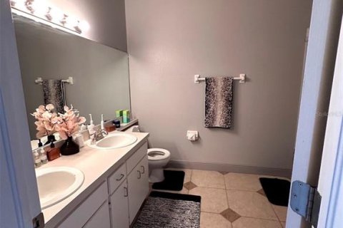Townhouse in Tampa, Florida 2 bedrooms, 122.54 sq.m. № 2144747 - photo 15