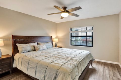 Condo in Pompano Beach, Florida, 2 bedrooms  № 2380068 - photo 22