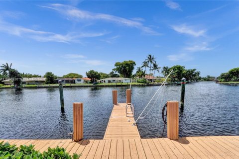 Condo in Pompano Beach, Florida, 2 bedrooms  № 2380068 - photo 2