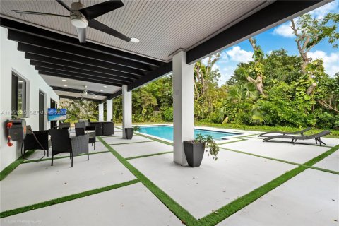 Villa ou maison à louer à Palmetto Bay, Floride: 4 chambres, 225.38 m2 № 2009920 - photo 27