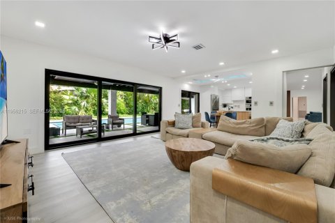 Villa ou maison à louer à Palmetto Bay, Floride: 4 chambres, 225.38 m2 № 2009920 - photo 9