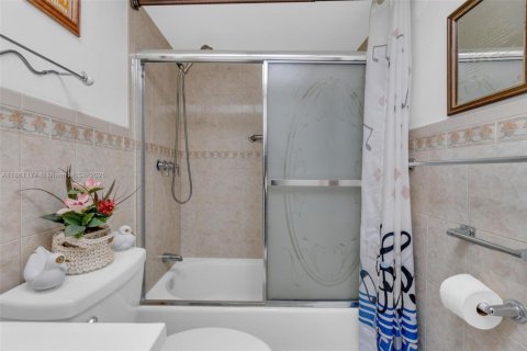 Купить кондоминиум в Санрайз, Флорида 2 спальни, 78.97м2, № 1889334 - фото 20