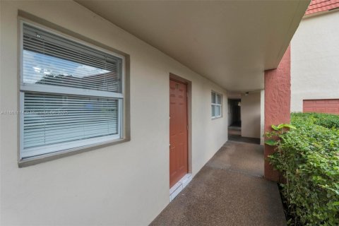 Купить кондоминиум в Санрайз, Флорида 2 спальни, 78.97м2, № 1889334 - фото 9