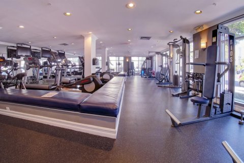 Condo in Hollywood, Florida, 2 bedrooms  № 1892775 - photo 22