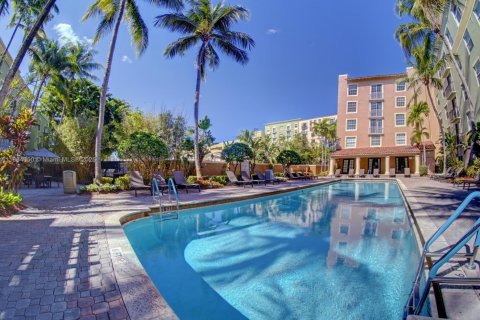 Condo in Hollywood, Florida, 2 bedrooms  № 1892775 - photo 21