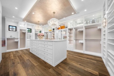 Купить виллу или дом в Форт-Лодердейл, Флорида 5 спален, 740.43м2, № 2028327 - фото 28