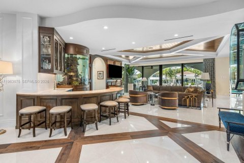 Купить виллу или дом в Форт-Лодердейл, Флорида 5 спален, 740.43м2, № 2028327 - фото 11