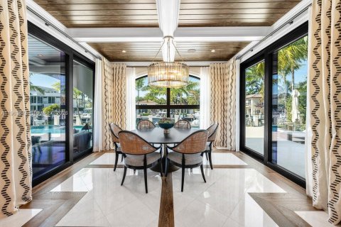 Купить виллу или дом в Форт-Лодердейл, Флорида 5 спален, 740.43м2, № 2028327 - фото 15