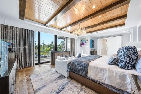 Купить виллу или дом в Форт-Лодердейл, Флорида 5 спален, 740.43м2, № 2028327 - фото 25