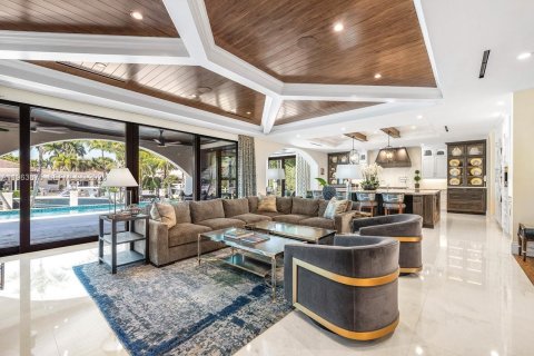 Купить виллу или дом в Форт-Лодердейл, Флорида 5 спален, 740.43м2, № 2028327 - фото 17