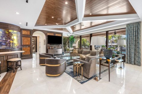 Купить виллу или дом в Форт-Лодердейл, Флорида 5 спален, 740.43м2, № 2028327 - фото 16