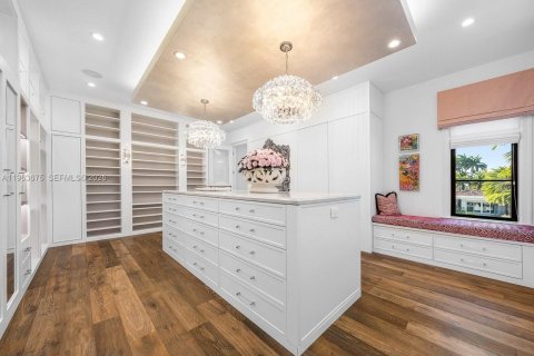 Купить виллу или дом в Форт-Лодердейл, Флорида 5 спален, 740.43м2, № 2028327 - фото 29