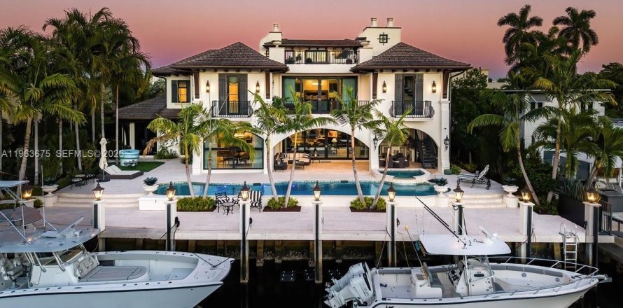 Дом в Форт-Лодердейл, Флорида 5 спален, 740.43м2 № 2028327