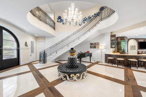 Купить виллу или дом в Форт-Лодердейл, Флорида 5 спален, 740.43м2, № 2028327 - фото 8