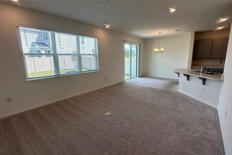 House in Clermont, Florida 5 bedrooms, 241.64 sq.m. № 1810093 - photo 7