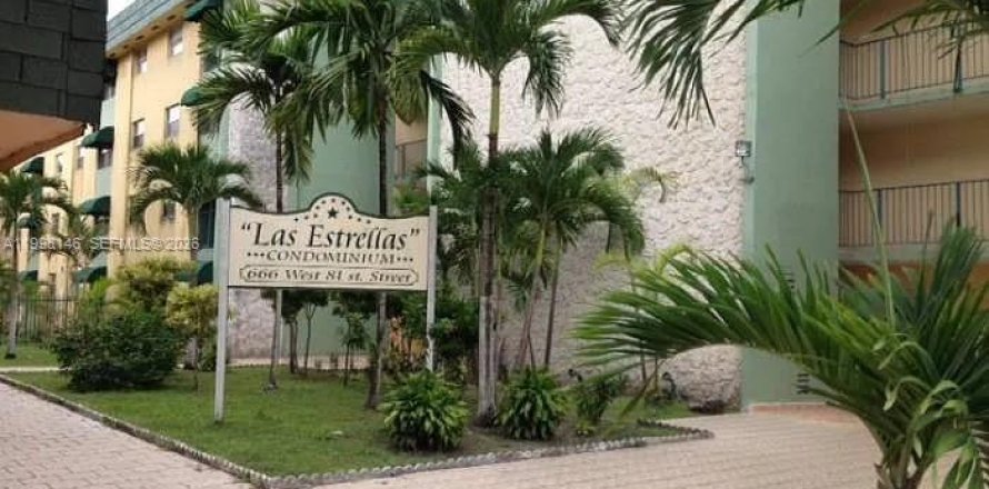 Studio in the Condo in Hialeah, Florida  № 2066931