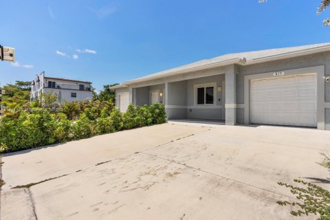 Commercial property in Fort Lauderdale, Florida 232.63 sq.m. № 1697688 - photo 8