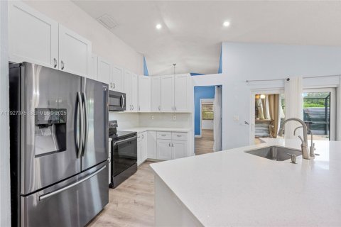 Villa ou maison à vendre à Coral Springs, Floride: 4 chambres, 210.14 m2 № 1993476 - photo 15