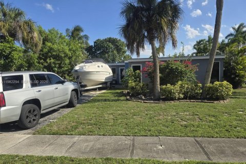 Casa en venta en Margate, Florida, 3 dormitorios, 129.51 m2 № 2050029 - foto 3