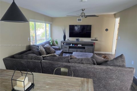 Casa en venta en Margate, Florida, 3 dormitorios, 129.51 m2 № 2050029 - foto 22