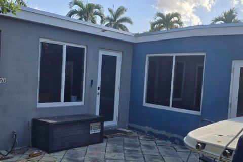 Casa en venta en Margate, Florida, 3 dormitorios, 129.51 m2 № 2050029 - foto 5