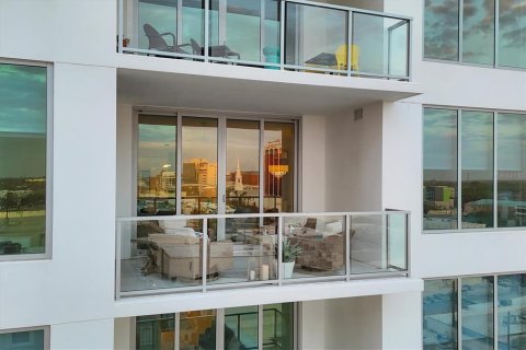 Condo in Sarasota, Florida, 2 bedrooms  № 1584414 - photo 5