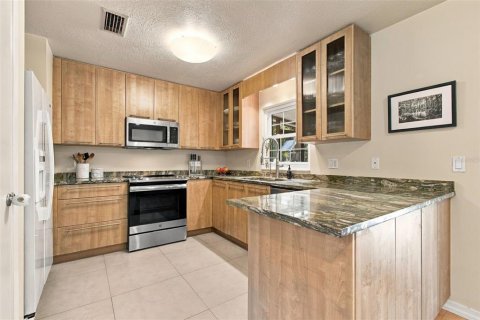 Casa en venta en Odessa, Florida, 3 dormitorios, 155.7 m2 № 2429200 - foto 10