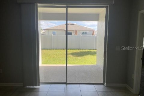 Villa ou maison à louer à Haines City, Floride: 4 chambres, 193.24 m2 № 2129552 - photo 5