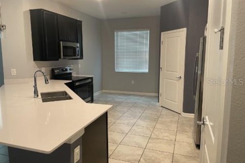 Villa ou maison à louer à Haines City, Floride: 4 chambres, 193.24 m2 № 2129552 - photo 7