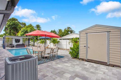 Casa en venta en Miami, Florida, 3 dormitorios, 149.02 m2 № 1951042 - foto 7